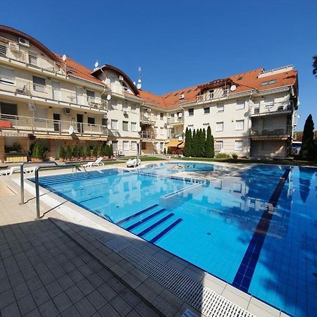 Relax Wellness Studio Hajduszoboszlo Lejlighed Eksteriør billede