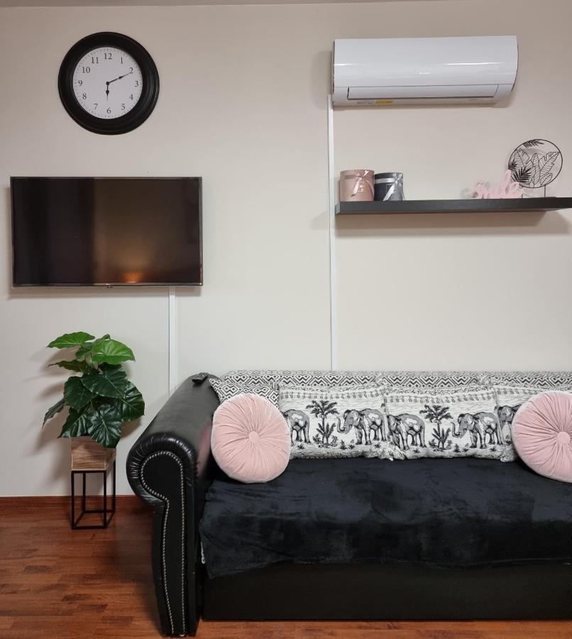 Relax Wellness Studio Hajduszoboszlo Lejlighed Eksteriør billede